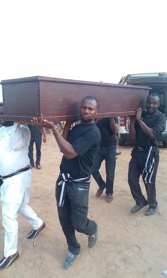 Photos from the mass burial fir the 75 victims of the Fulani herdsmen attack in Benue
