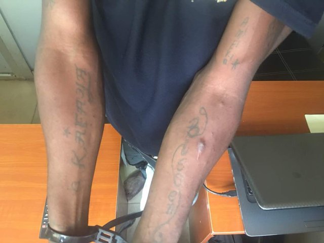 Oshodi phone thief tattoos names of all the ladies he's had s3x with on his body