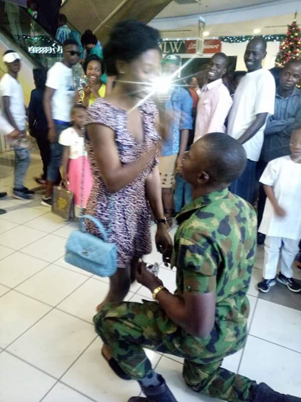 Nigerian Soldier Proposes To His Girlfriend Of 7 Years At Mall In Lagos.