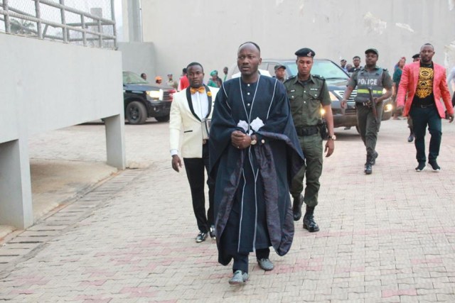 Apostle Johnson Suleman rocks a replica of Ebuka's Agbada (photos)