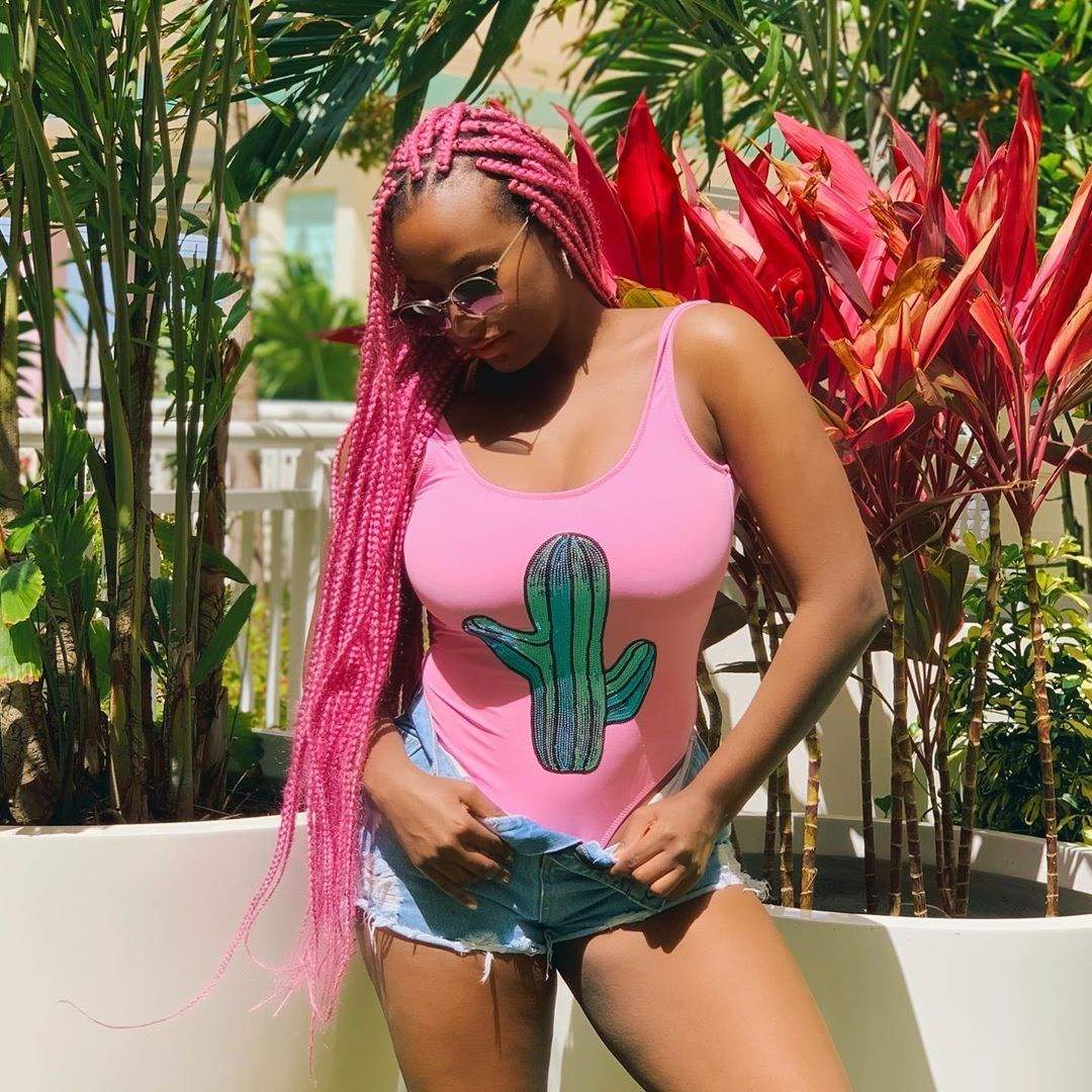 DJ Cuppy Flaunts her Thighs in sexy Bum Short photos