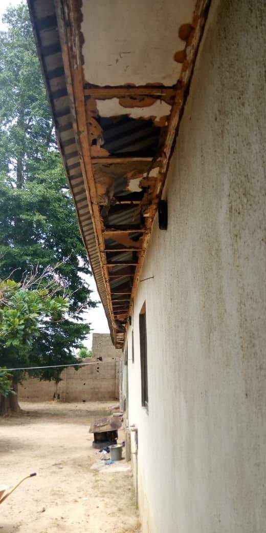 Corps member shares the terrible state of the ceilings at Corper's Lodge in Jigawa state (Photos)