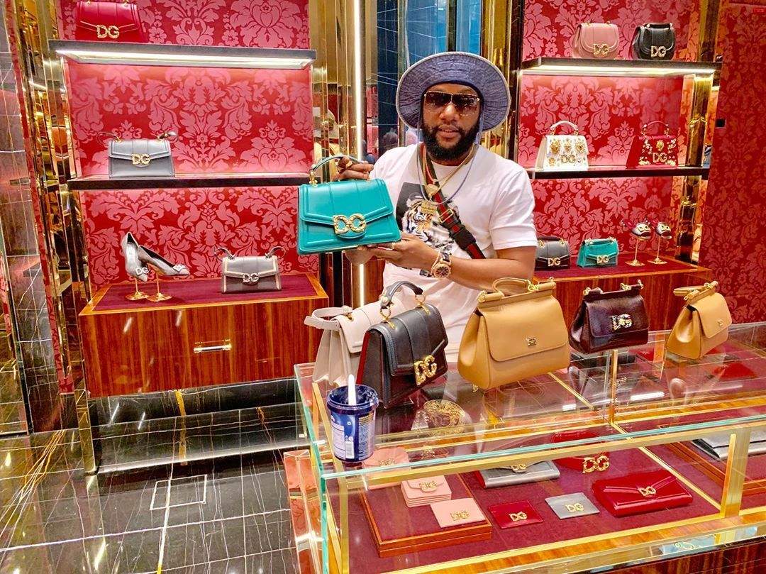 'Send her money without seasoning' - Kcee gives tips on how men can easily get into women's pants