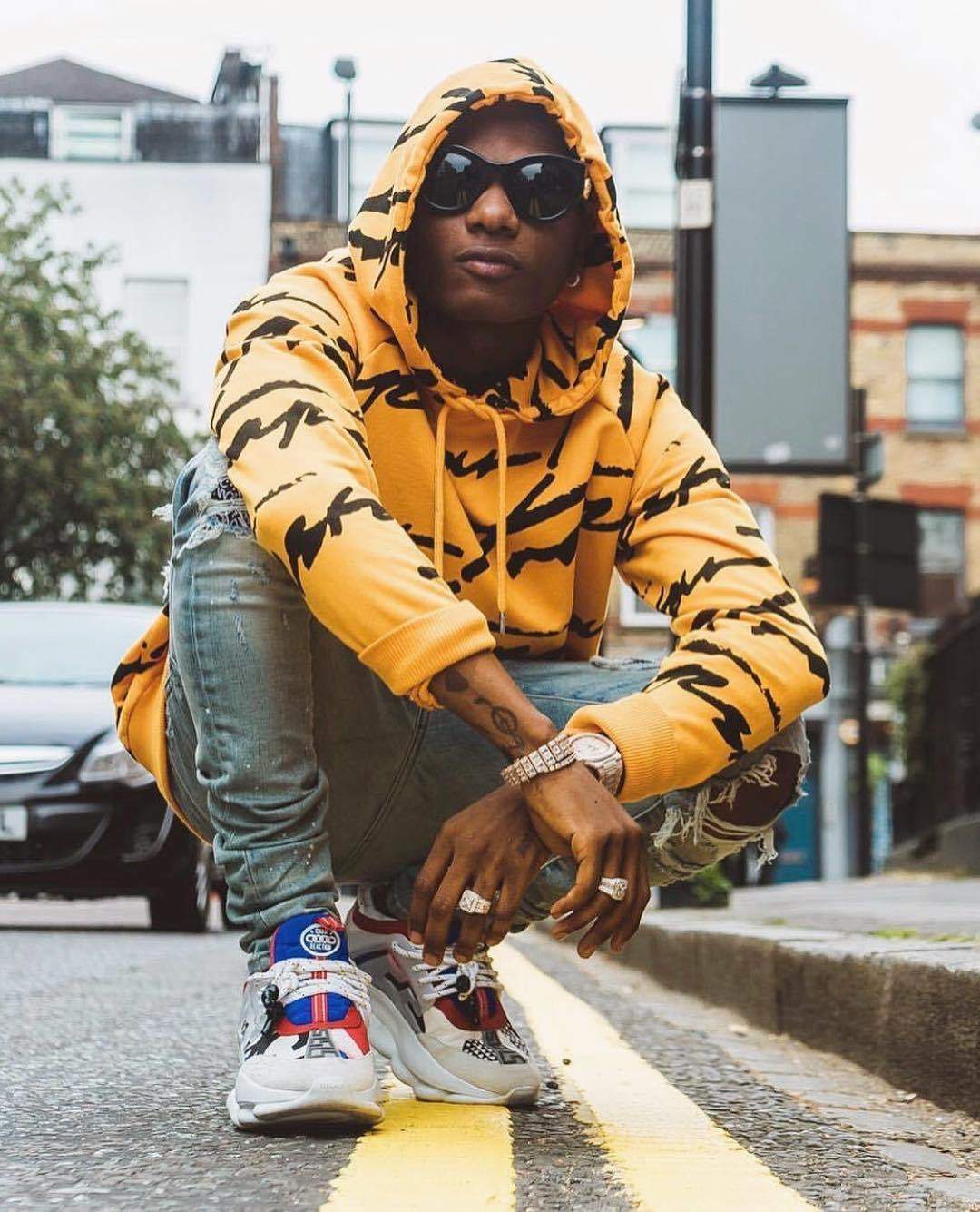 Wizkid advises against voting someone because a paid celebrity endorsed them