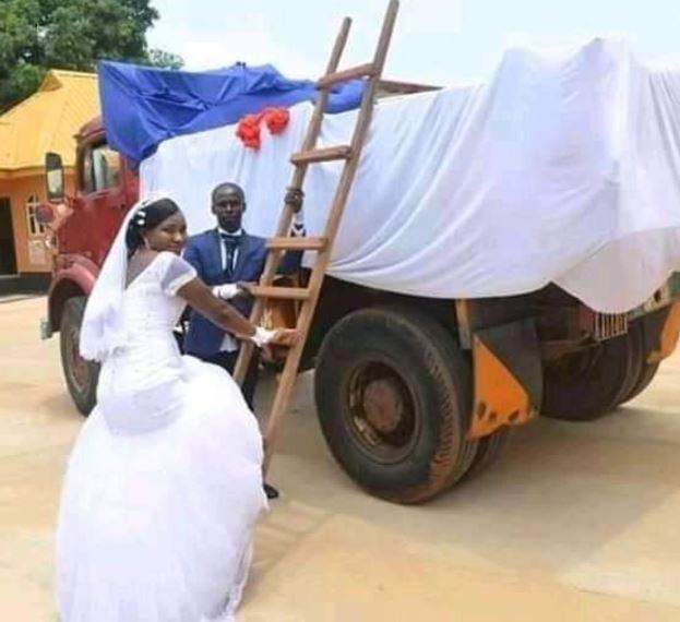 Couple gets married with a tipper in Akwa Ibom (photos)