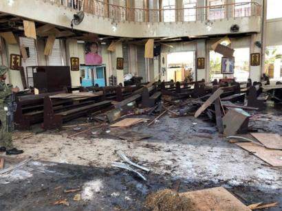 Many lives lost as terrorists bomb catholic church in Philippines