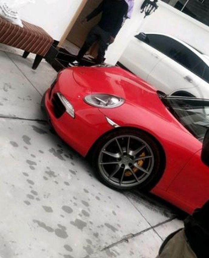 30Billion!! Davido Gifts Himself With A 2017 Porsche 911 Car Worth A Huge Money (See Photos & Video)