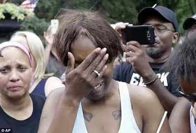 Photos: Woman Who Live Streamed Her BF's Shooting Launches Massive Protest After Release From Jail