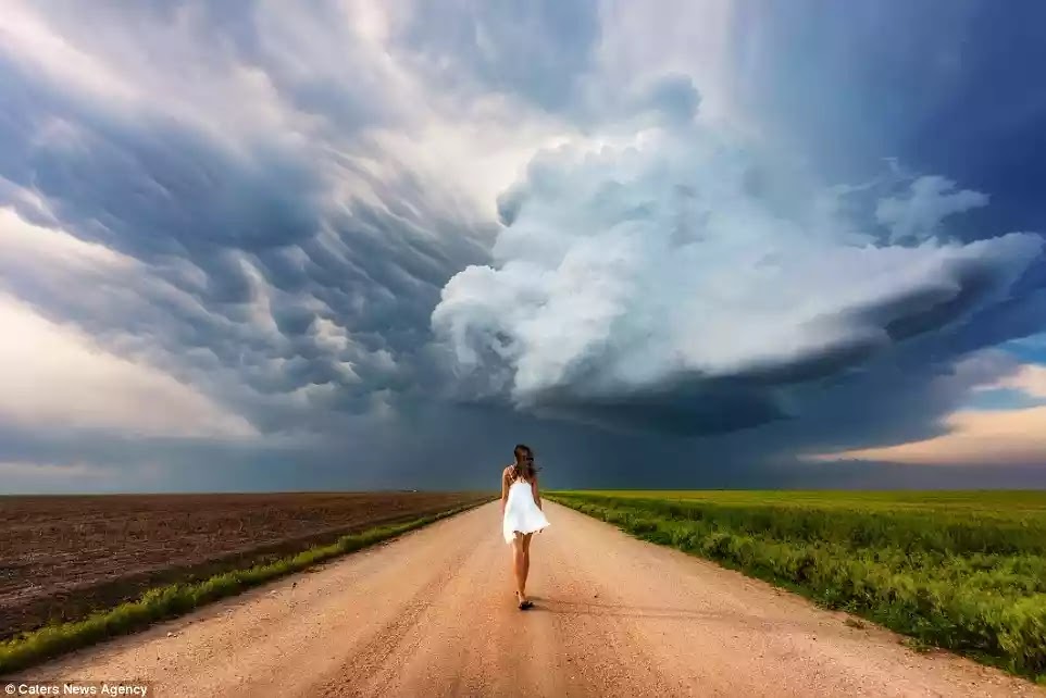 Model Braves Eight Tornadoes In One Day To Ensure She Gets The Perfect Storm Photo