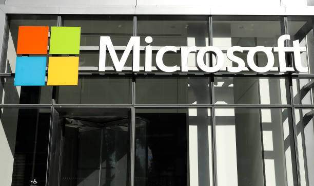 Microsoft to replace journalists with robots