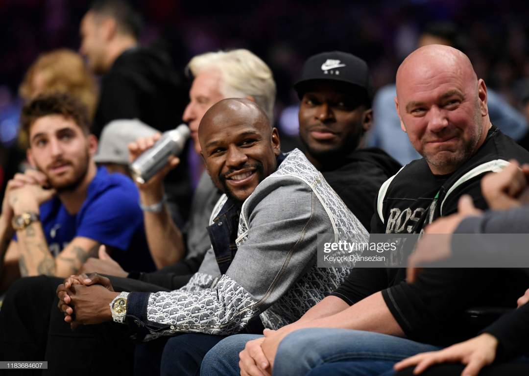 Mayweather finally gets knocked down for the 1st time in this career (video)