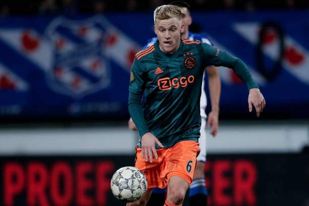 Man Utd in talks to hijack Real Madrid target, Van de Beek