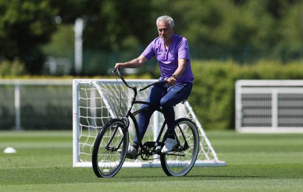 Mourinho leaves everyone in stitches after spotted doing 1 funny thing in training despite lockdown (photos)