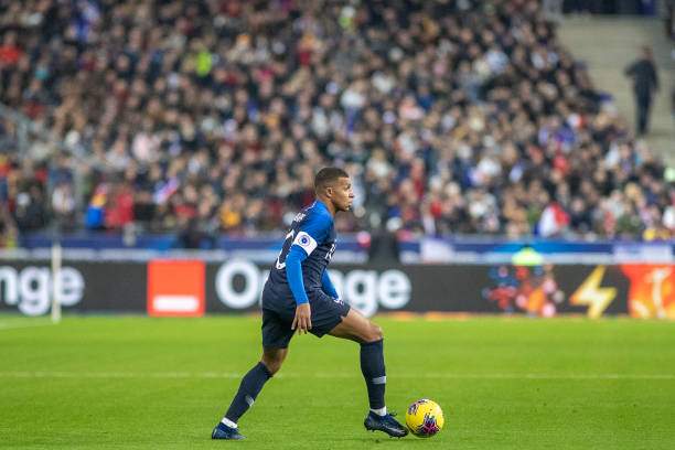 Kylian Mbappe's mother sends stunning update to Real Madrid on the future of her son