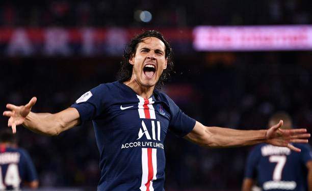 Transfer: Cavani takes decision on signing for Man Utd