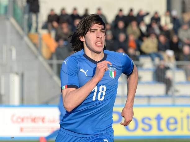 Chelsea and 3 other top European clubs battle for highly rated Italy midfielder