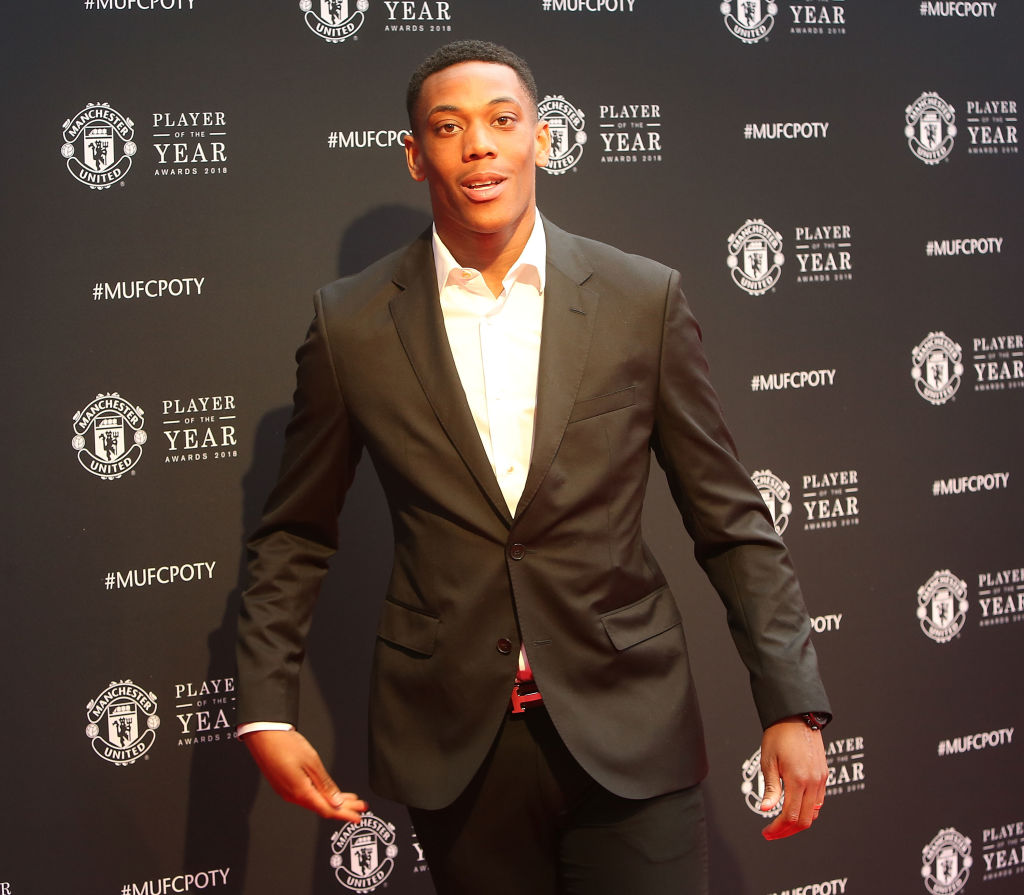 Manchester United fans convinced Anthony Martial is staying after hint on official Twitter page