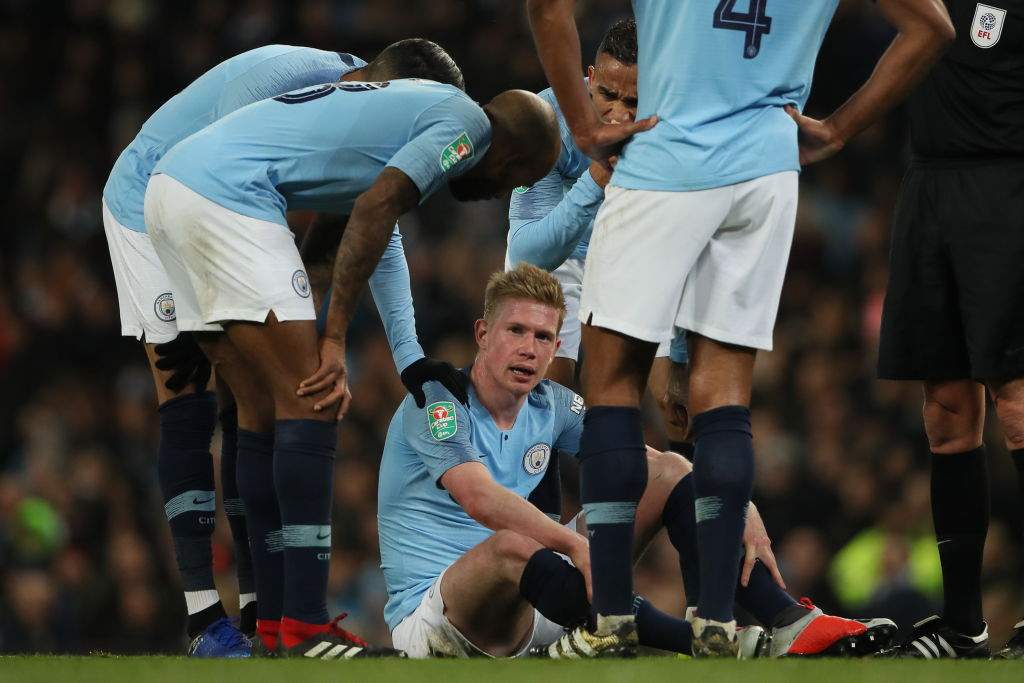 Kevin De Bruyne to miss Manchester derby after suffering knee injury