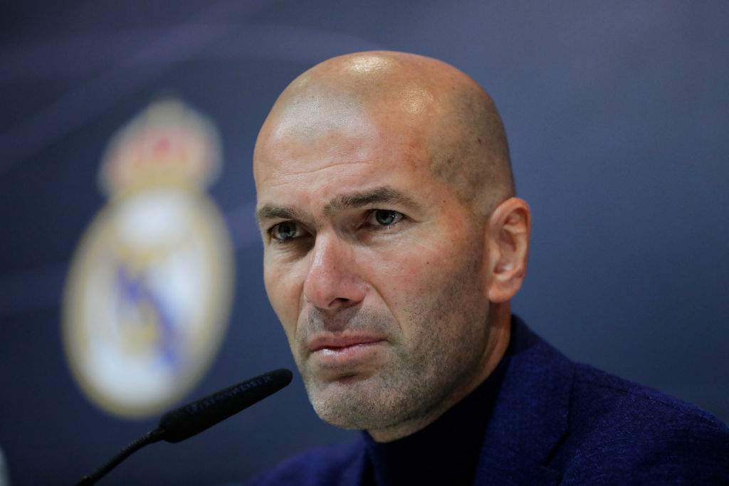 Gary Neville fires warning to Zinedine Zidane over taking Manchester United job