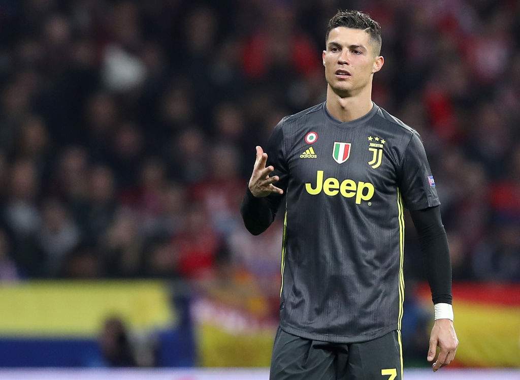 Cristiano Ronaldo taunts Atletico Madrid fans after being booed during Juventus clash Cristiano Ronaldo taunts Atletico Madrid fans after being booed during Juventus clash