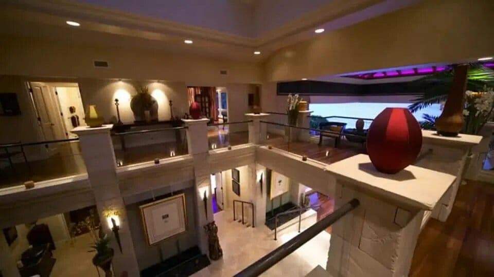 Inside Tiger Woods' £41m Florida home has 4-hole practice area and 100ft swimming pool (photos)