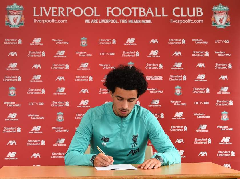Liverpool star snubs Barca, PSG, signs mega 5-year deal with top Premier League club