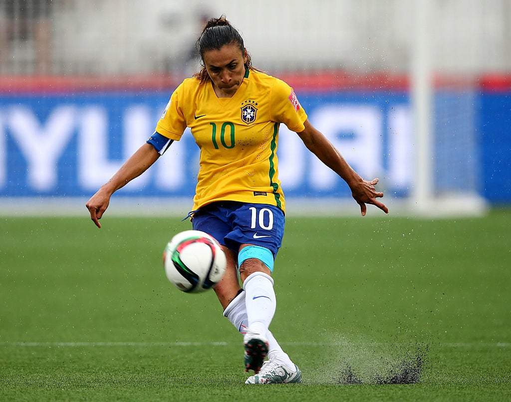 Checkout top 9 greatest female legends of football