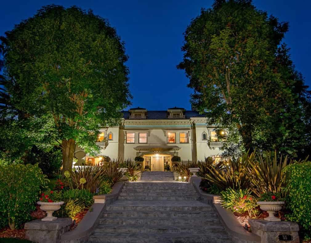 6 stunning photos of Muhammad Ali's mansion that is up for sale at $17m