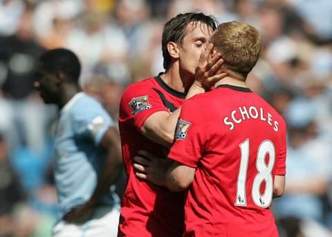 Valentine's Day: Here is Messi and 3 other stars who kissed on the pitch (photos)