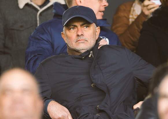 Jose Mourinho makes a return to the Premier League, spotted in 1 big game (Photos)