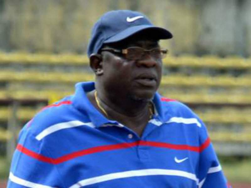 Breaking: Nigerian coach slumps, dies after brief illness