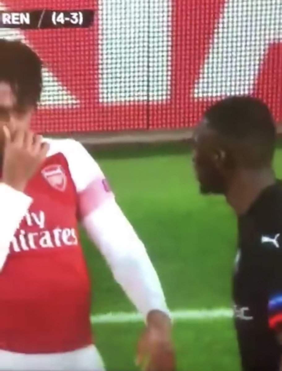 Alex Iwobi under serious fire for what he did against Rennes' player at the Emirates (Photo)