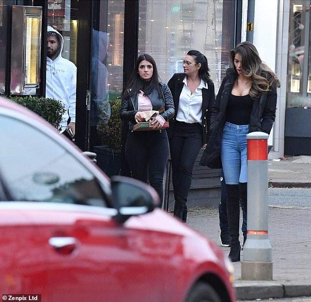 Manchester City star hangs out with mystery lady ahead of Liverpool clash (Photos)