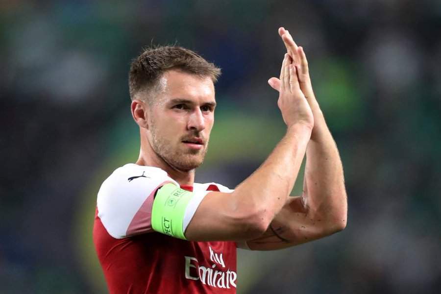 Arsenal star holds talks with PSG as he plots a move away from Emirates stadium