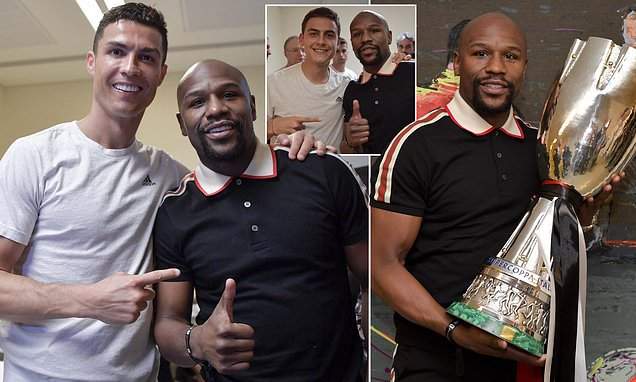 Floyd Mayweather celebrates the Italian Super Cup title with Ronaldo (photos)