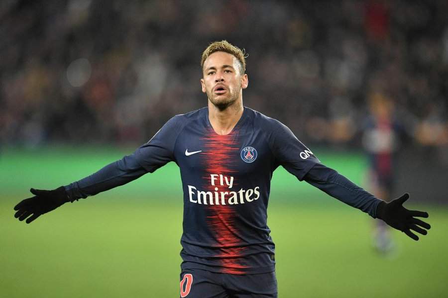 Neymar emerges as £262m world record target for top Premier League giants
