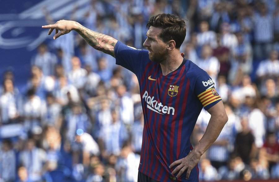 Barcelona president Josep Bartomeu makes stunning statement about Lionel Messi