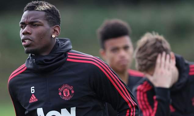 Pogba promises cash reward for anyone who finds his missing diamond earring