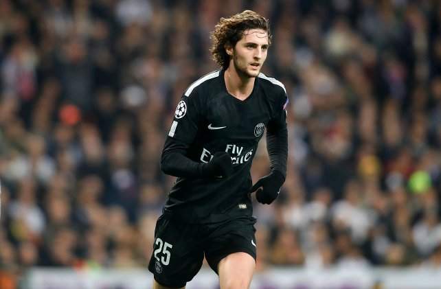 Want-away PSG star who is wanted by Chelsea and Barcelona rejects third contract from the French club