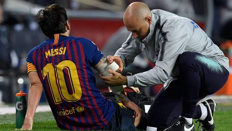 Barcelona superstar Lionel Messi ruled out for 3 weeks and will miss El Clasico, Inter Milan Champions League encounters
