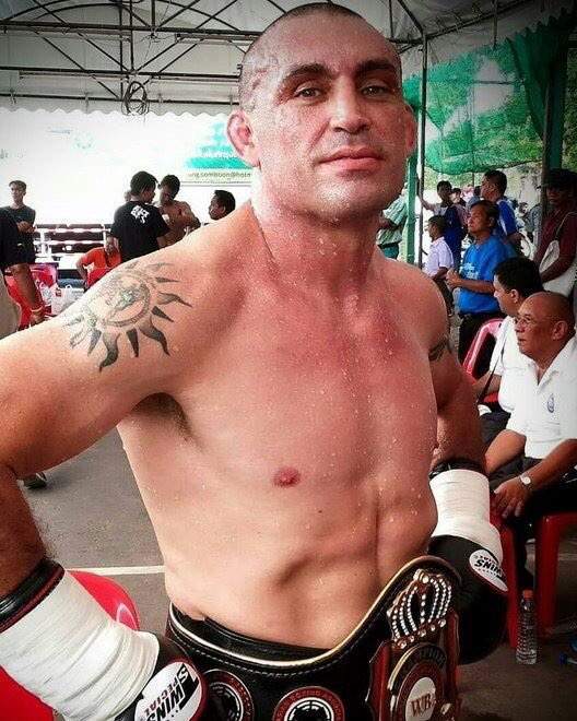 49-year-old professional boxer dies in a title fight in Thailand