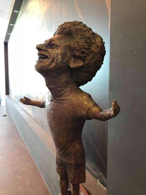 Salah sends important message to sculptor who designed his viral statue in Egypt