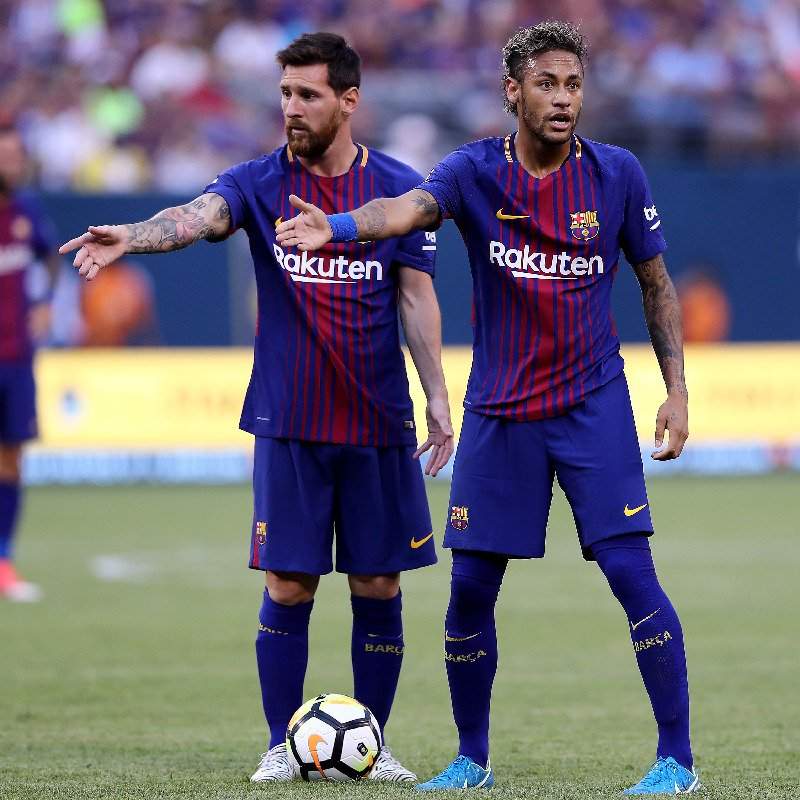 Neymar makes 1 stunning comment about Lionel Messi amid Barcelona return links