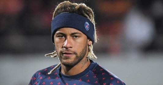 Neymar gives stunning response to Pele who criticized his games