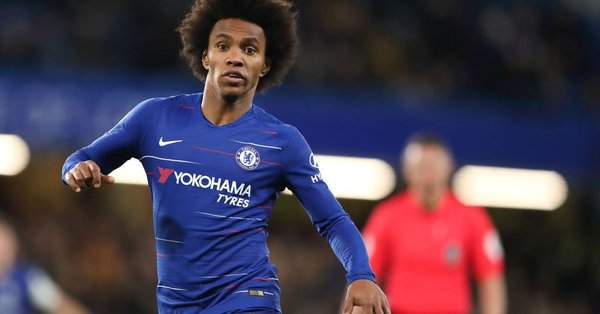 Chelsea star set to quit Stamford Bridge over new deal amid PSG and Barcelona interest