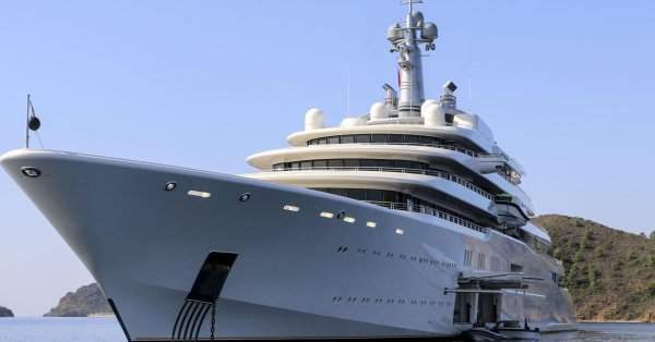 Inside Roman Abramovich £360m yacht that has 2 pools, submarines, missile defence