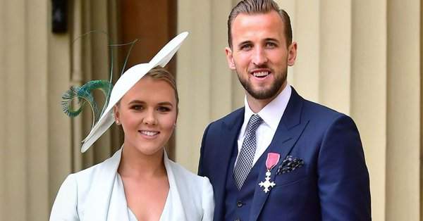 Tottenham star Harry Kane finally marries childhood sweetheart Kate Goodland (photos)