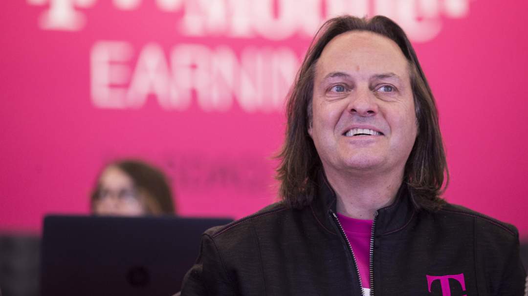 T-Mobile CEO John Legere Pokes Fun at Verizon's Go90 Closure