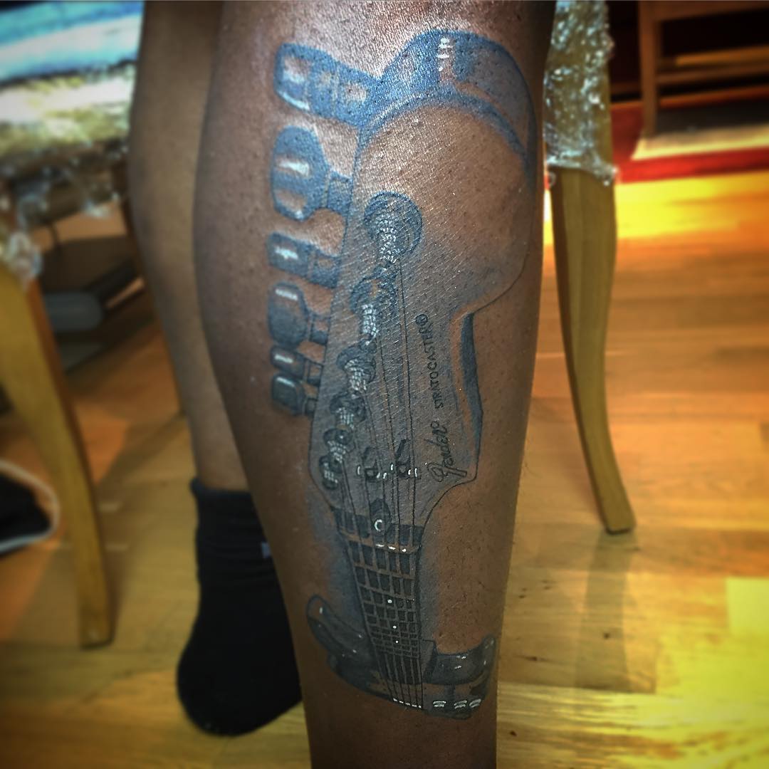 Olamide Leg Tatoo 2