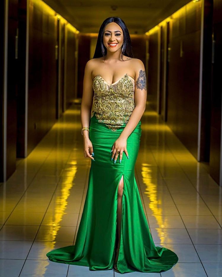 See Braless Photos of Alleged Tonto Dikeh's Husband's side-chick at the #AMVCA2017 Yesterday